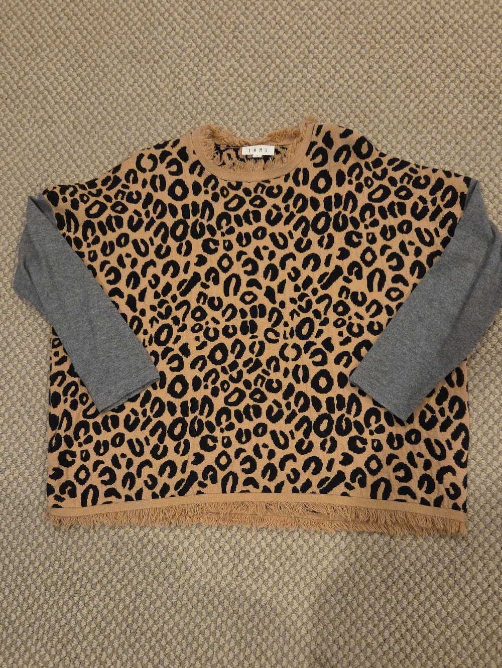 THML Leopard Print Pullover Sweater w/ Gray Sleeves Sz L